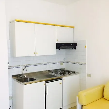 Mida Flat *